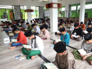 Gambar: https://www.ponpesmadaniglobalcitizenship.com/2024/05/mengenal-lebih-dekat-kehidupan-di.html?m=1