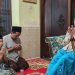 Penulis saat sowan ke KH M. Baidowi Muslich di Pondok Gading