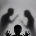 Seorang anak yang terus menerus melihat pertengkaran di rumahnya